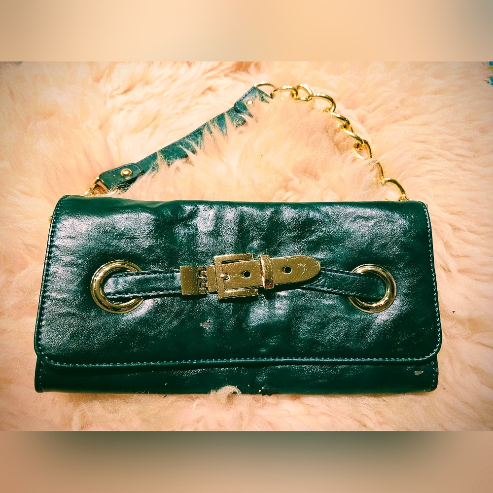 Elegant Green Leather Clutch with Gold Accents